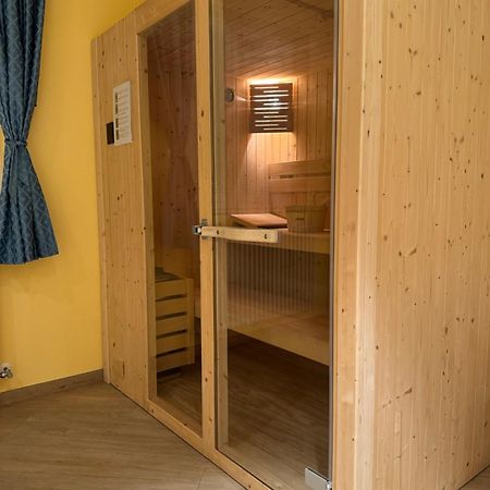 Villa Zoe - Suite Con Sauna Margone  Exterior photo